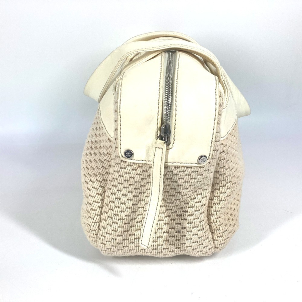 CHANEL Cream Leather Logo Shoulder Bag - Picture 9 of 16